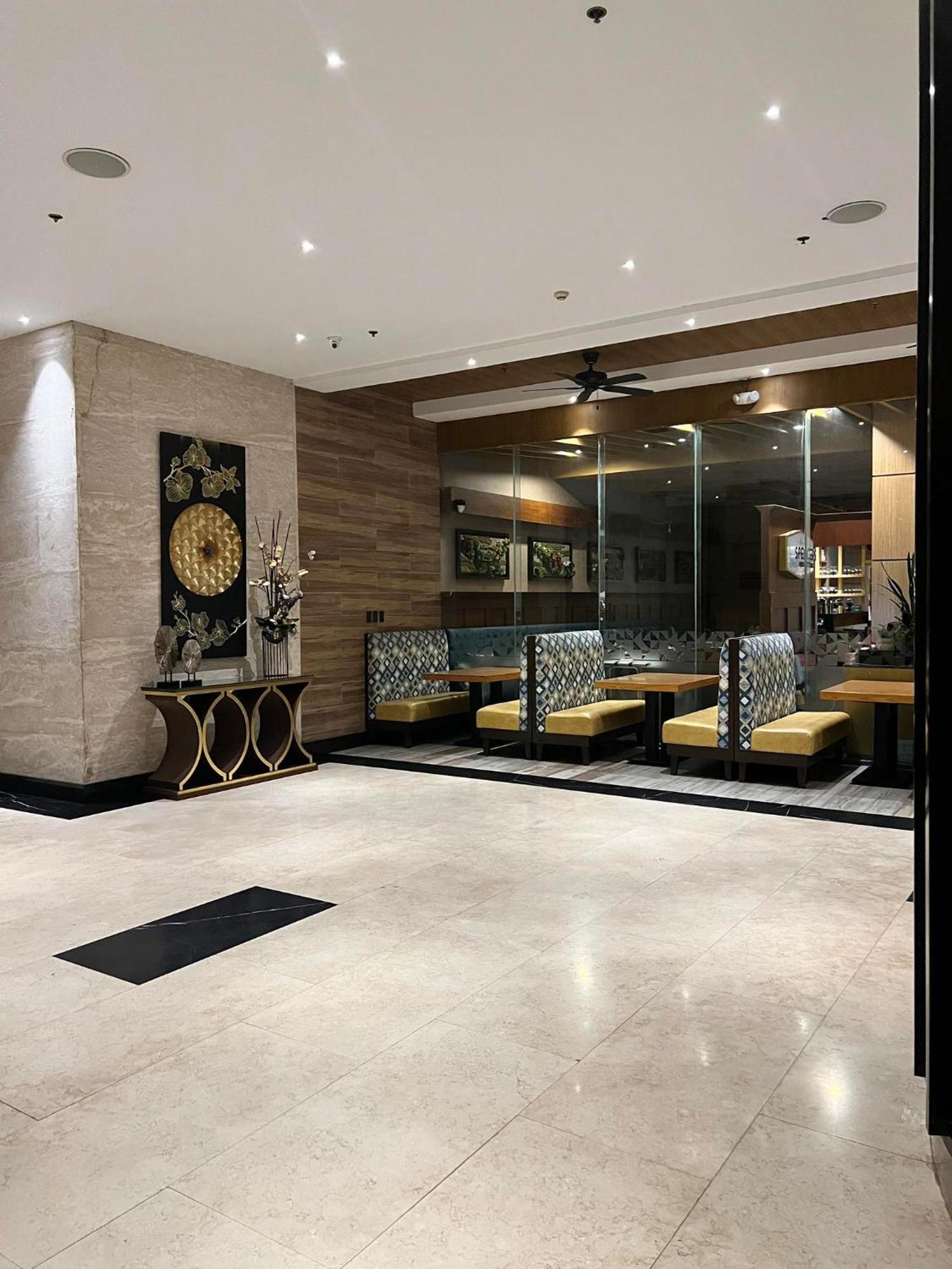 Best Western Metro Clark Angeles Exterior foto